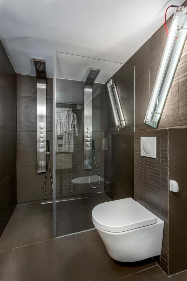 Design Et Confort Near Champs Elysees باريس المظهر الخارجي الصورة